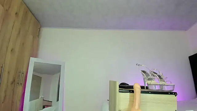 Bigcock genesis party online show from 19, 12, 2025