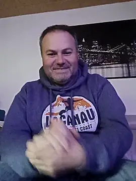 Snapshot of Pourleplasirs chatting on 11, 11, 2025 Pourleplasirs online show from 11, 11, 2025