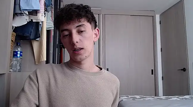 Snapshot of miketwink chatting on 13, 3, 2025 miketwink online show from 13, 3, 2025