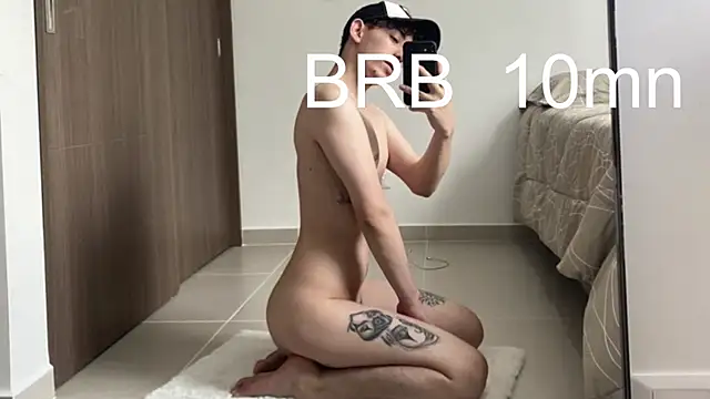 Snapshot of miketwink chatting on 28, 9, 2025 miketwink online show from 28, 9, 2025