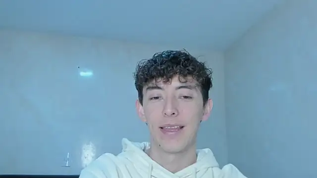 Snapshot of miketwink chatting on 2, 12, 2025 miketwink online show from 2, 12, 2025