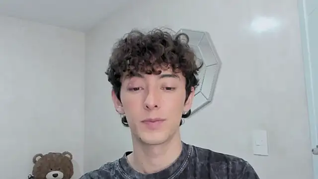 Snapshot of miketwink chatting on 6, 2, 2026 miketwink online show from 6, 2, 2026