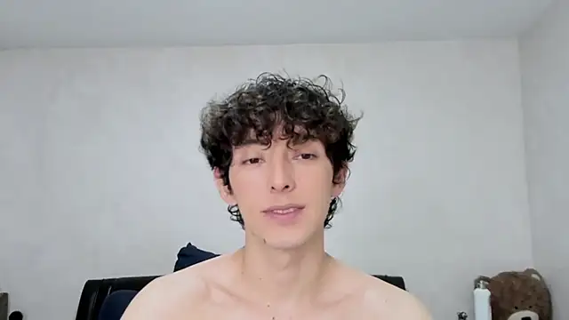 Snapshot of miketwink chatting on 25, 2, 2026 miketwink online show from 25, 2, 2026