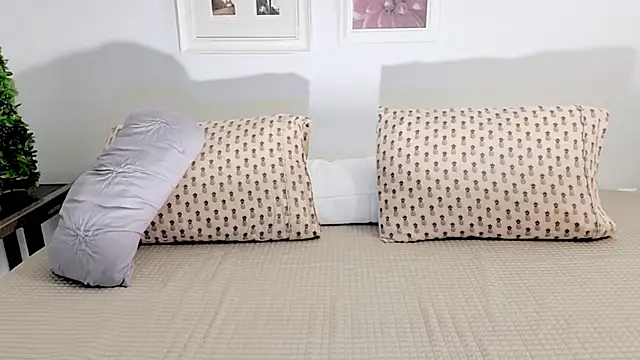 MilfRayne online show from 30, 4, 2026