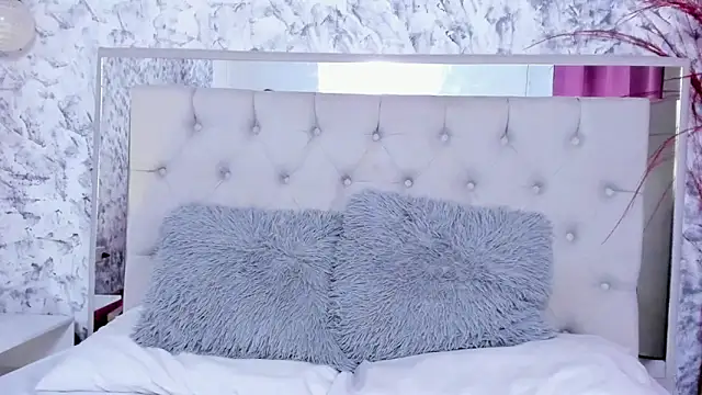 Ariana greenblat online show from 25, 10, 2025