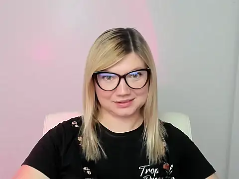 Lola moree online show from 22, 9, 2025