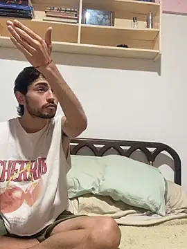 TwinksOnStrip online show from 3, 3, 2026