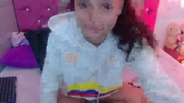 Ariasmithog online show from 7, 4, 2026