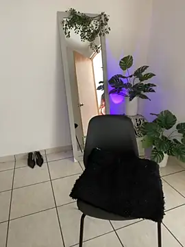 meli ortiz  online show from 4, 11, 2025