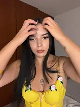 Snapshot of eileensophi chatting on 11, 6, 2026 eileensophi online show from 11, 6, 2026