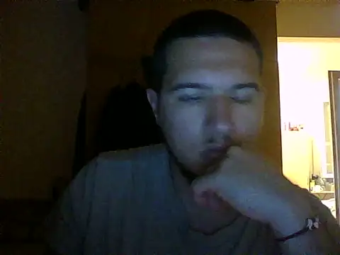 Snapshot of Drag_Queen chatting on 7, 6, 2026 Drag Queen online show from 7, 6, 2026