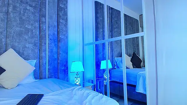 AliDiaz  online show from 27, 2, 2026