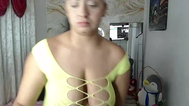 Snapshot of kendall_morry chatting on 13, 11, 2025 kendall morry online show from 13, 11, 2025