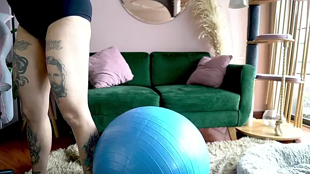 tattoo ninja kittyy online show from 3, 2, 2026