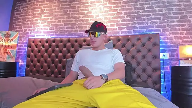 Thomas May4rs online show from 21, 2, 2025