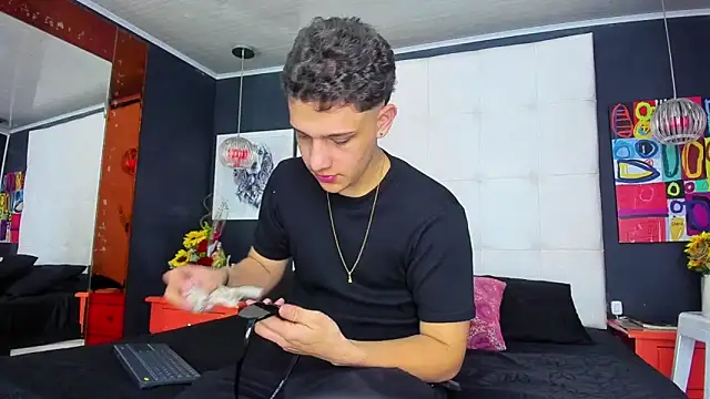 Thomas May4rs online show from 12, 3, 2025