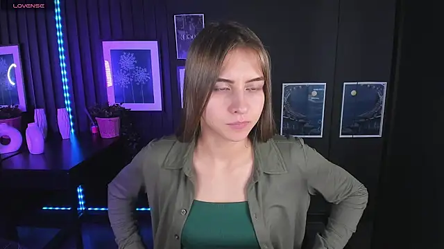 CharmBianca online show from 21, 2, 2025