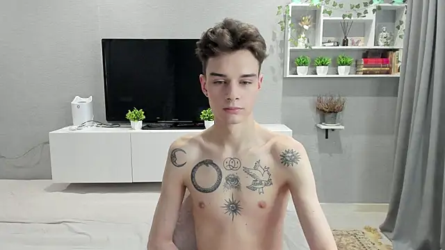 Snapshot of avegothy- chatting on 11, 2, 2025 avegothy- online show from 11, 2, 2025