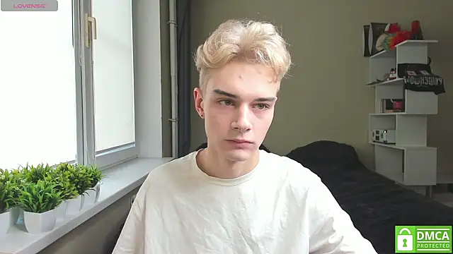 Snapshot of avegothy- chatting on 10, 3, 2025 avegothy- online show from 10, 3, 2025