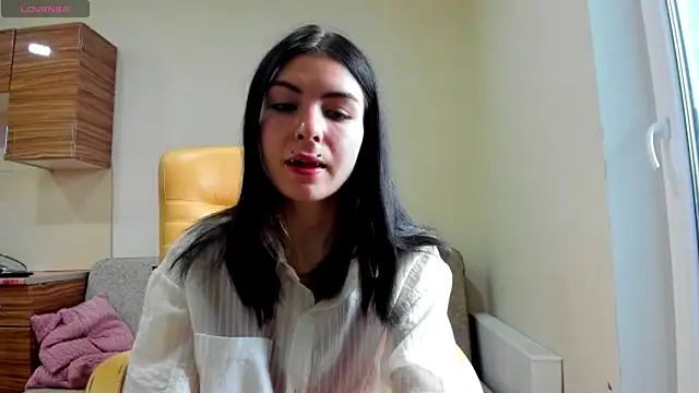 Snapshot of ErlinaBuoy chatting on 12, 7, 2026 ErlinaBuoy online show from 12, 7, 2026