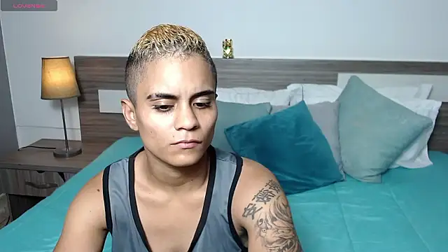 Liiamthompson online show from 31, 1, 2026