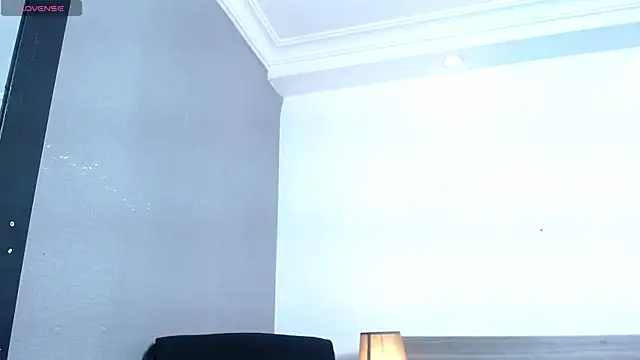 Liiamthompson online show from 7, 2, 2026