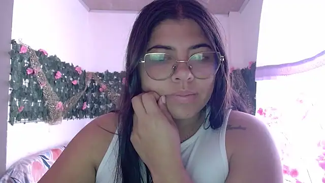 viccky vick online show from 15, 12, 2025