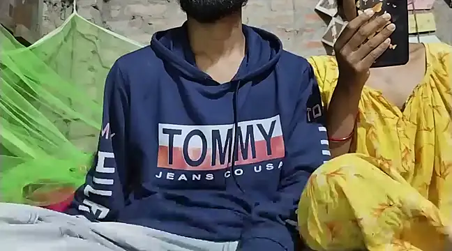 Snapshot of Multiple121 chatting on 6, 3, 2025 Multiple121 online show from 6, 3, 2025