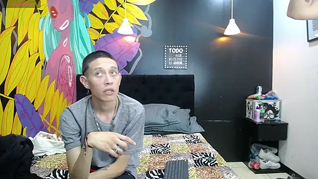 SimonAndJocelyn online show from 6, 2, 2025