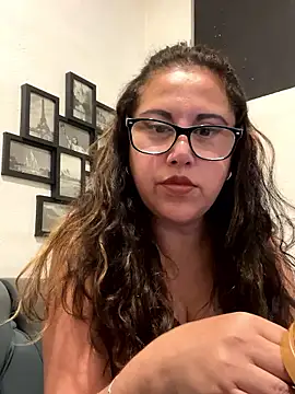 MirandaLatinaLovely online show from 12, 11, 2025