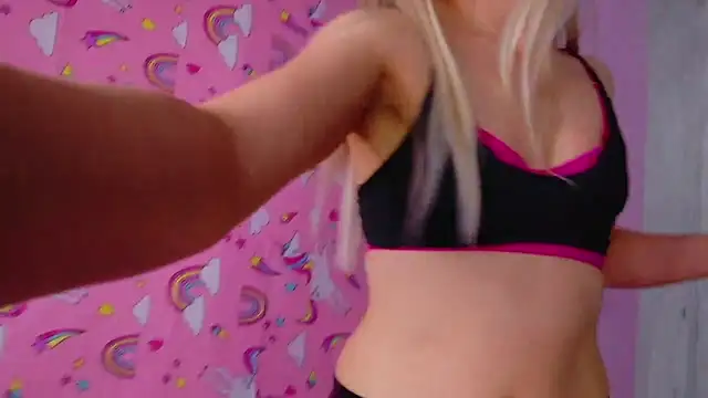 Snapshot of TwerkingCheerleader chatting on 11, 6, 2026 TwerkingCheerleader online show from 11, 6, 2026