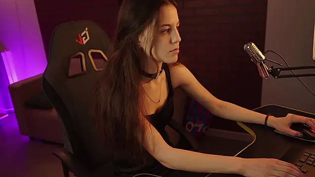 MilaStoyne online show from 19, 3, 2025