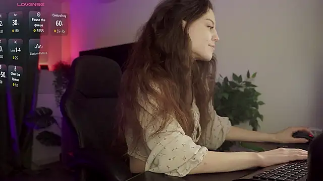 MilaStoyne online show from 29, 10, 2025