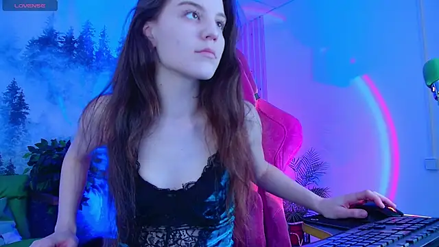 Snapshot of MilaStoyne chatting on 15, 1, 2026 MilaStoyne online show from 15, 1, 2026