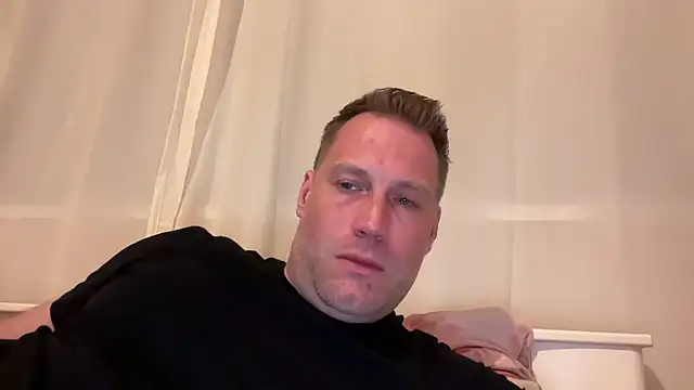 Christian87xxx online show from 27, 2, 2026