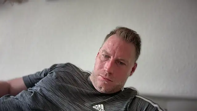 Snapshot of Christian87xxx chatting on 18, 6, 2026 Christian87xxx online show from 18, 6, 2026