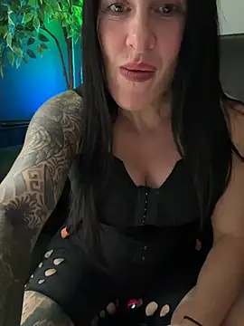 Snapshot of goddess-harper chatting on 7, 7, 2026 goddess-harper online show from 7, 7, 2026