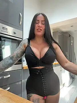 Snapshot of goddess-harper chatting on 17, 7, 2026 goddess-harper online show from 17, 7, 2026