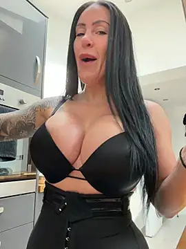 Snapshot of goddess-harper chatting on 28, 7, 2026 goddess-harper online show from 28, 7, 2026