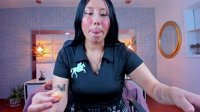 Snapshot of Nohemi_louse chatting on 16, 7, 2026 Nohemi louse online show from 16, 7, 2026