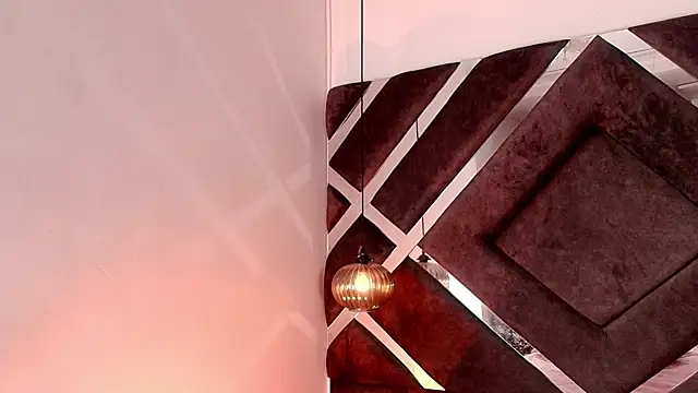 sara lopee1 online show from 9, 10, 2025