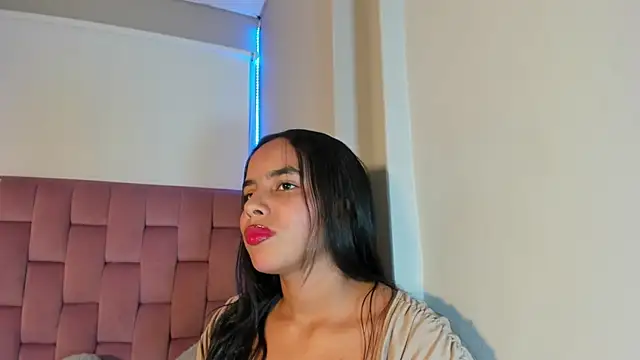 Snapshot of Roxy_Stonee chatting on 16, 5, 2026 Roxy Stonee online show from 16, 5, 2026