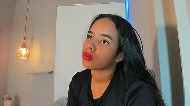 Snapshot of Roxy_Stonee chatting on 27, 5, 2026 Roxy Stonee online show from 27, 5, 2026
