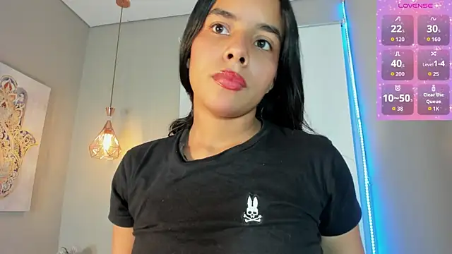 Snapshot of Roxy_Stonee chatting on 28, 5, 2026 Roxy Stonee online show from 28, 5, 2026