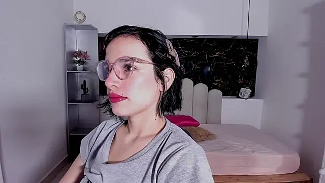 Annyrosee online show from 23, 2, 2026