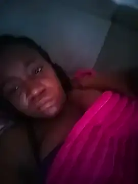 Snapshot of DayannaBronx chatting on 12, 3, 2025 DayannaBronx online show from 12, 3, 2025