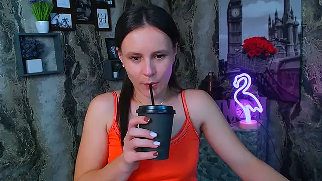 Snapshot of ValeriaHeart_ chatting on 3, 12, 2025 ValeriaHeart online show from 3, 12, 2025