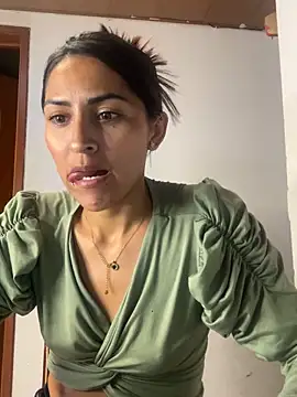 Sofiadelacruz online show from 12, 9, 2025