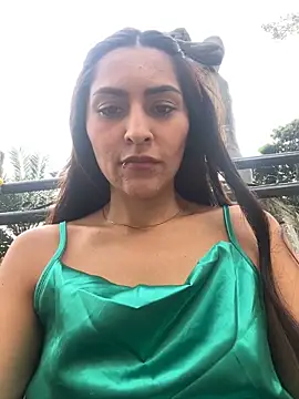 Sofiadelacruz online show from 13, 4, 2026