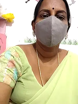 Snapshot of Tamil_Meera12 chatting on 3, 7, 2026 Tamil Meera12 online show from 3, 7, 2026